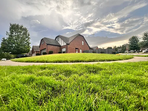 2800 Oxmoor Glen Dr Photo 1