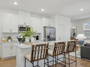 11011 203rd St W, Lakeville, MN 55044