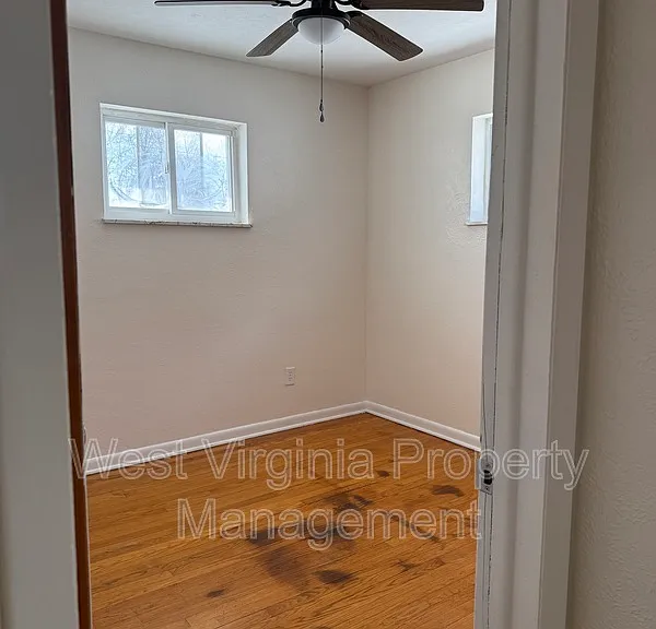 309 E Prince St — Photo 22