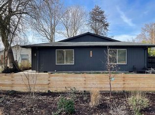 327 Marie St UNIT A, Medford, OR 97504