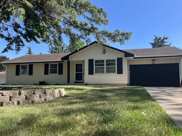 8811 61 1/2 Ave N, New Hope, MN 55428
