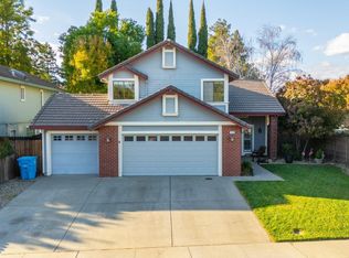 210 Holly Ct, Dixon, CA 95620