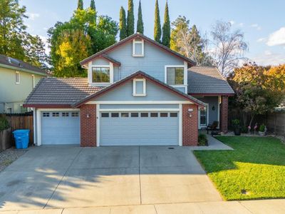 210 Holly Court, Dixon, CA, 95620
