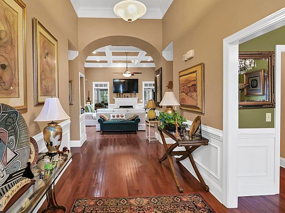 4th image of 713 Harbor Vista Dr