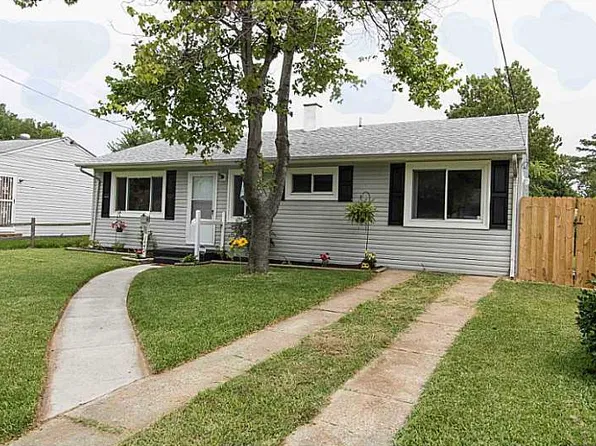 1440 River Oaks Dr, Norfolk, VA 23502
