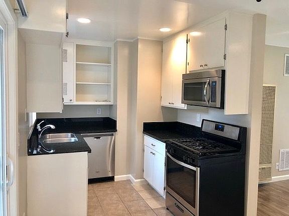 3rd image of 720 E Mountain St APT 5