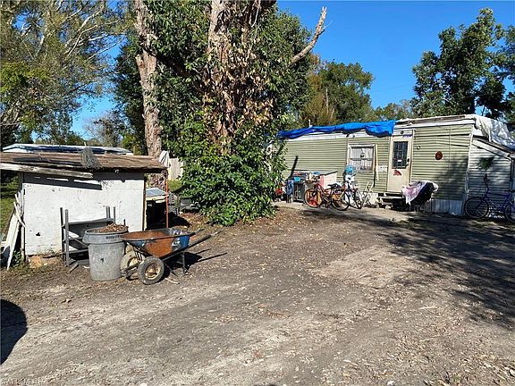 3rd image of 8269 Tolles DR