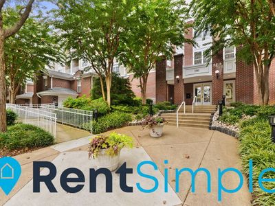 1641 International Dr UNIT 102, Mc Lean, VA, 22102