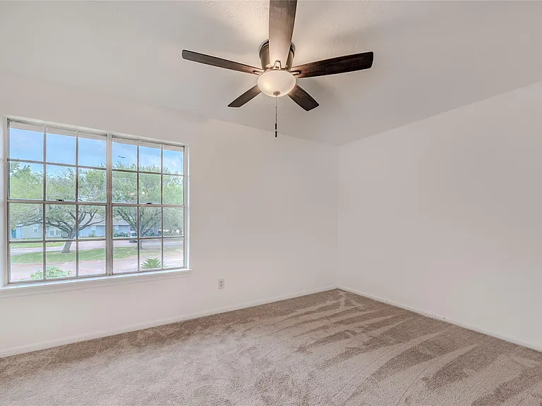 1803 Country Village Blvd — Photo 17