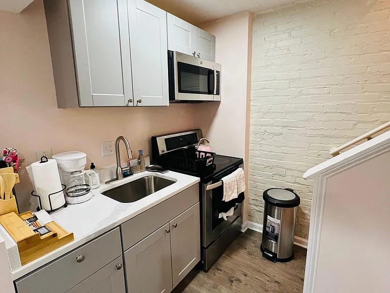 Longfellow St NW — Photo 8