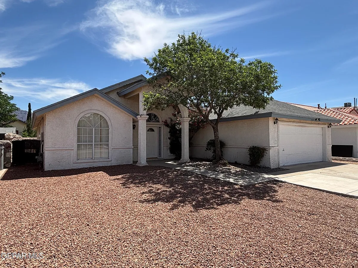 Building Photo - 7660 Le Conte Dr