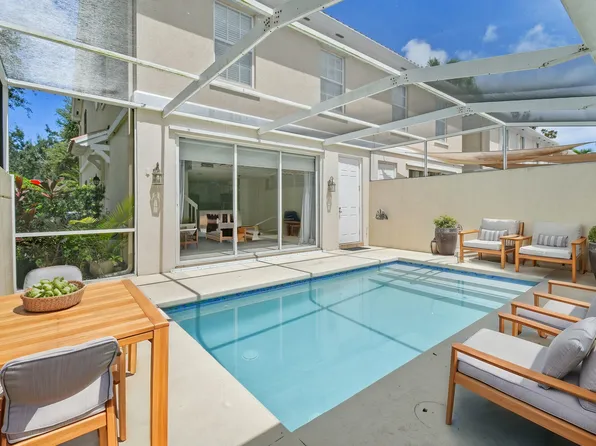 238 Soriano Drive, Jupiter, FL 33458