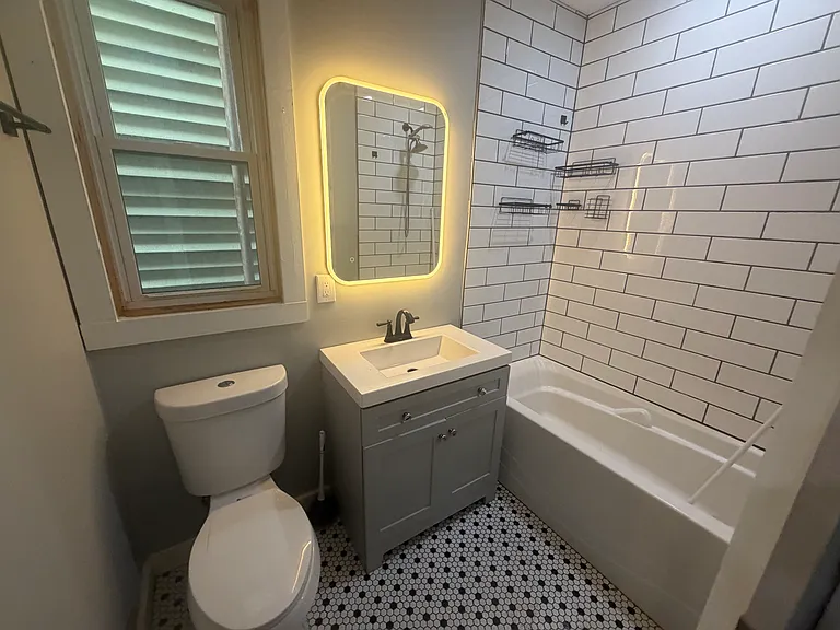 193 Livingston Ave #1 — Photo 15