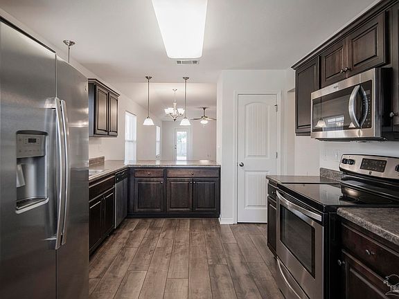 3rd image of 3954 Willow Glen Dr