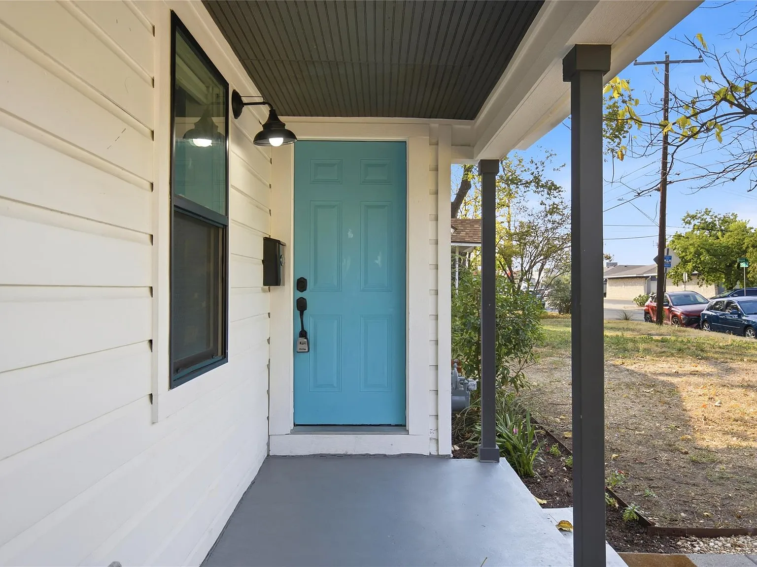 2 bed, 1.0 bath, 956 sqft, $2,800 — Photo 3