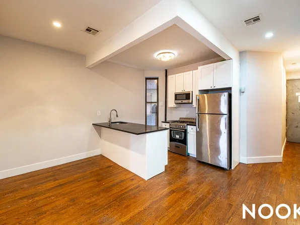 920 Madison Street image 1 of 17