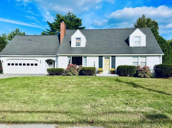 77 Greenwood Avenue, Winthrop, ME 04364