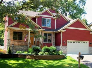 427 Glenmar Ave, Mahtomedi, MN 55115