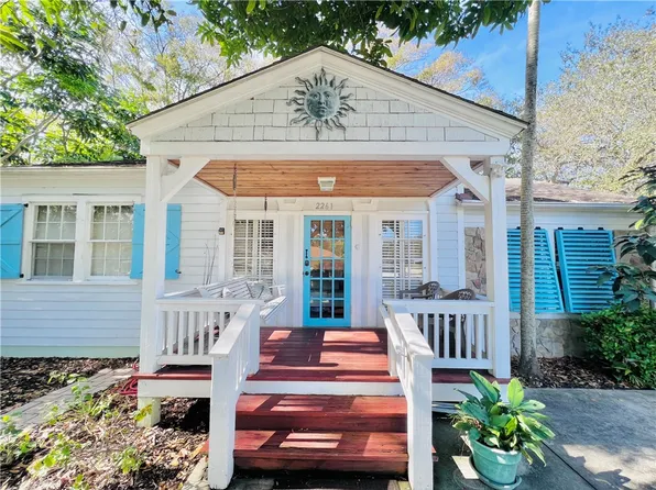 2261 17th Ave, Vero Beach, FL 32960