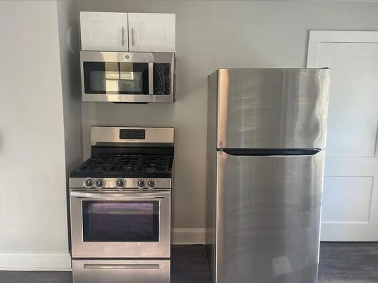 18 Noyes Ave #2 — Photo 11