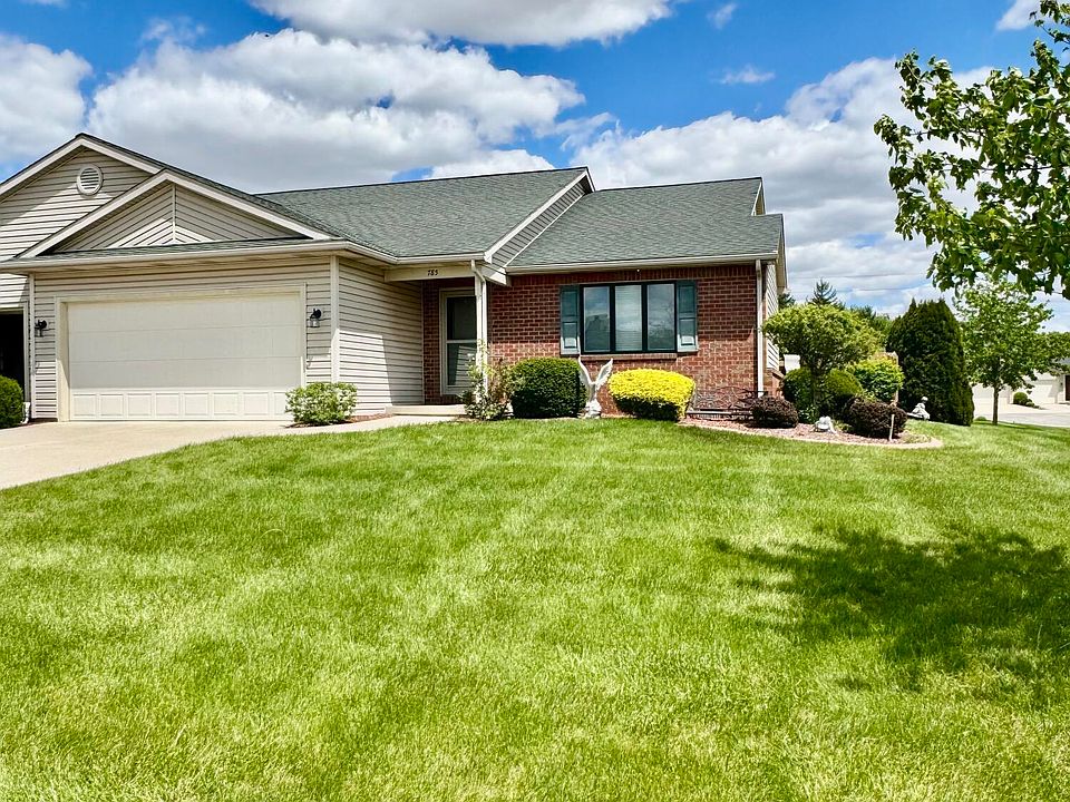 1st image of 785 Deerwood Dr
