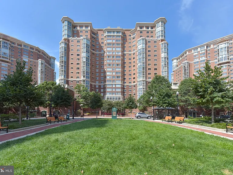 2151 Jamieson Ave #1911 — Photo 3