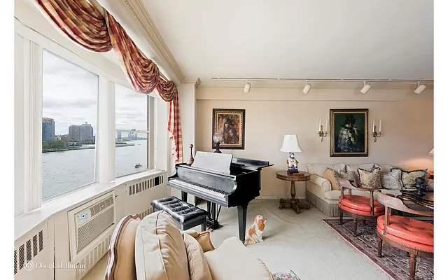 Sold by Douglas Elliman | media 20
