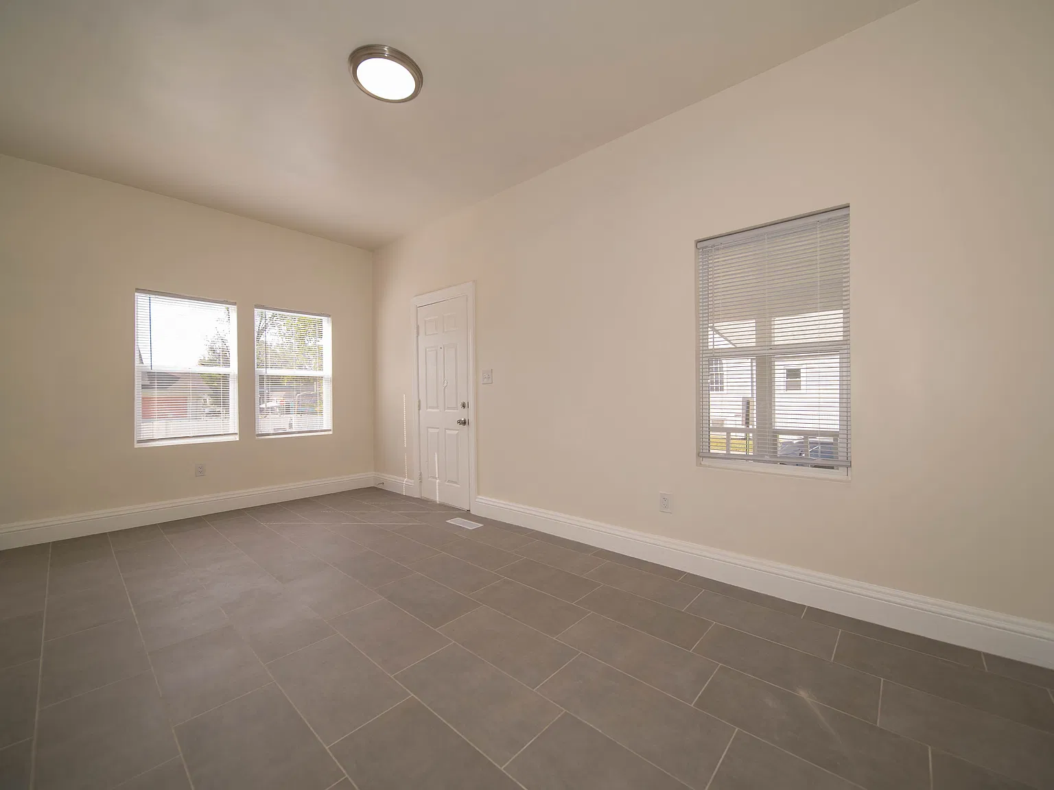 2 bed, 783 sqft, $1,475 — Photo 4