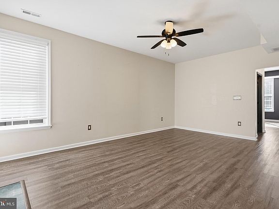 5th image of 1006 Allen Ave