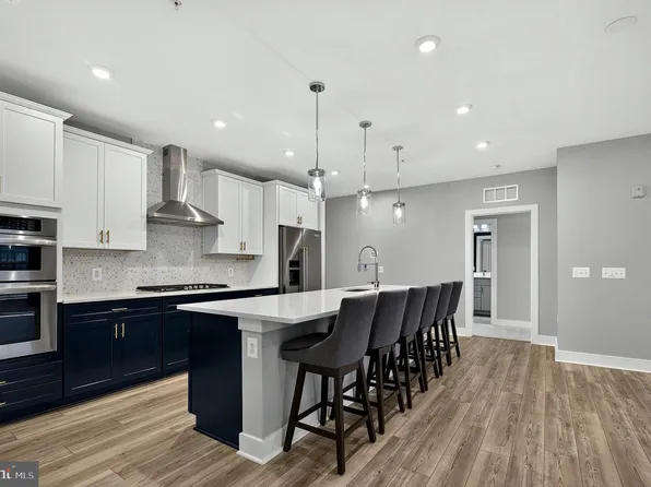 106 Saint Ives Pl Unit 308, Oxon Hill, MD 20745