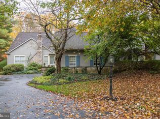 650 Hidden Pond Ln, Huntingdon Valley, PA 19006