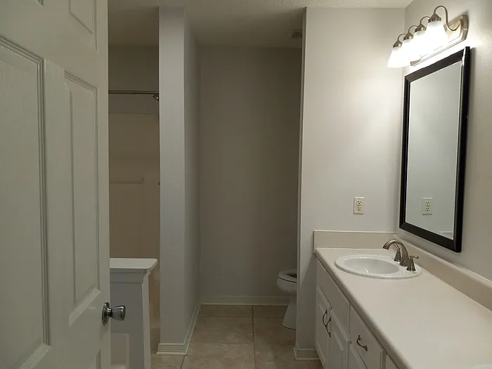 6787 Rickwood Dr — Photo 37