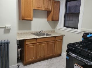 10 Carnegie Ave APT 4, East Orange, NJ 07018
