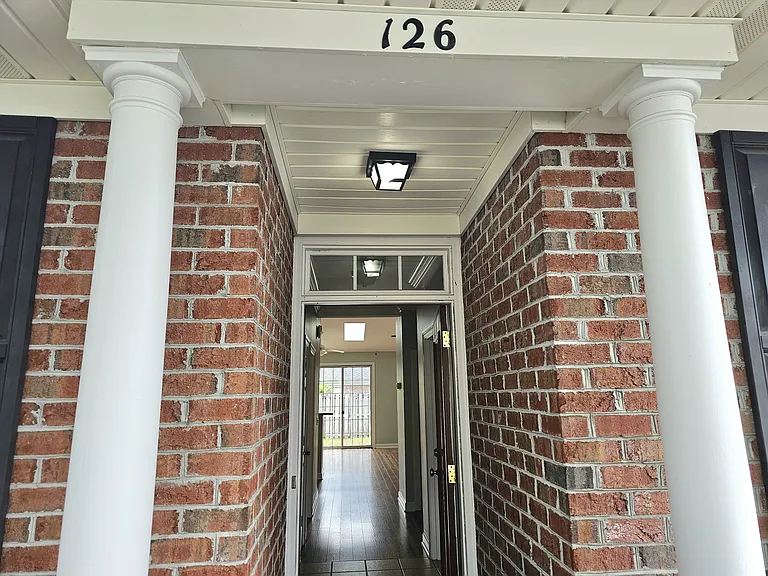 5006 Carleton Dr #126 — Photo 11