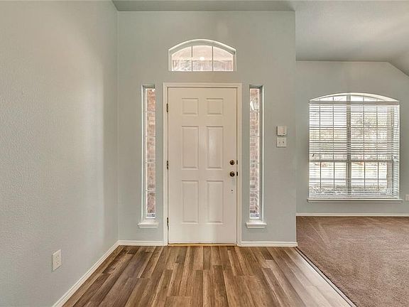 3rd image of 4021 Malone Ave