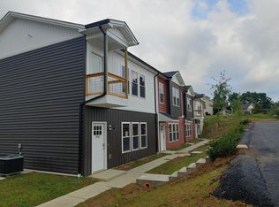 104 Gibsondale Dr #A-B, Radford, VA 24141