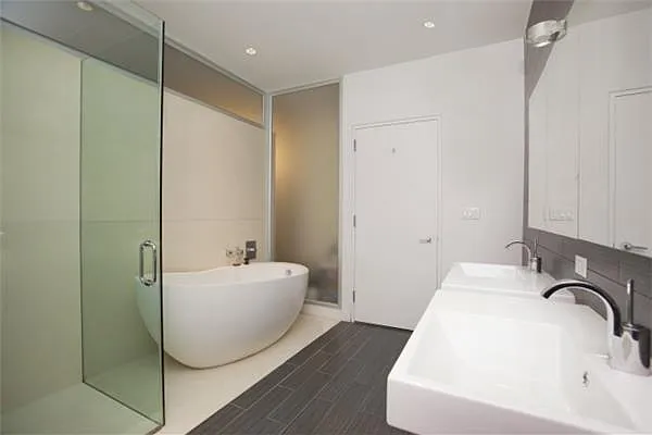 Sold by I & I New York | media 1