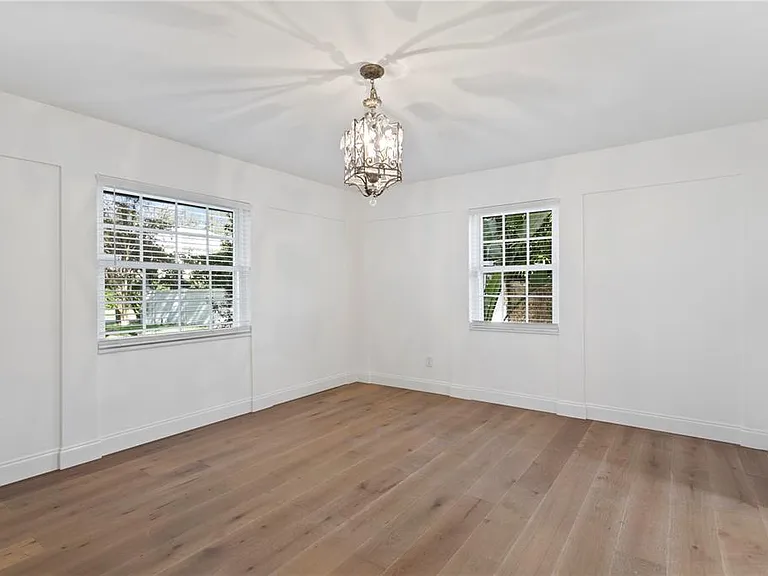 4704 W Brookwood Dr — Photo 6
