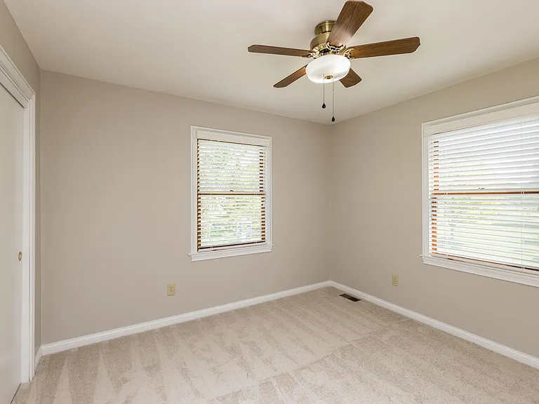 5558 Parker Hill Ln #1 — Photo 35