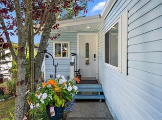 2779 Stautw Rd #204, East Saanich 2, BC V8M2C8