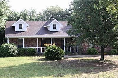 1st image of 835 Hawse Dr