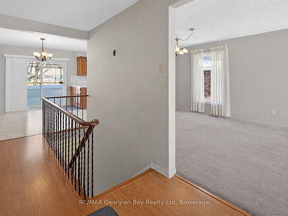 4th image of 1032 Dominion Ave