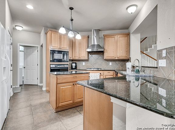 4th image of 3321 Navasota Cir