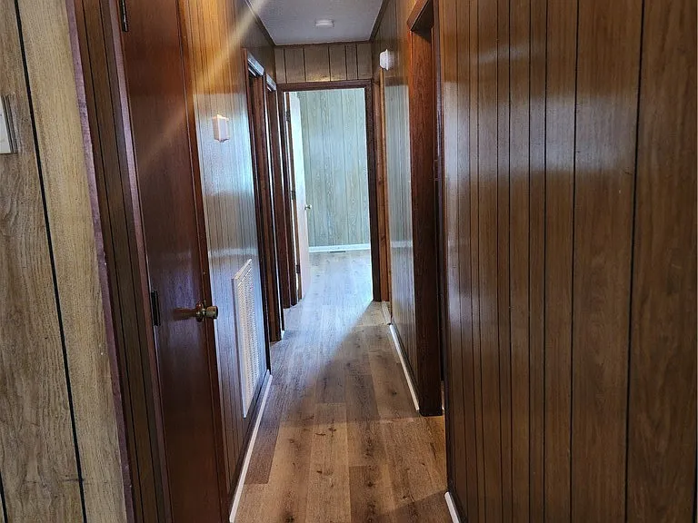 118 Lockwood Dr — Photo 18