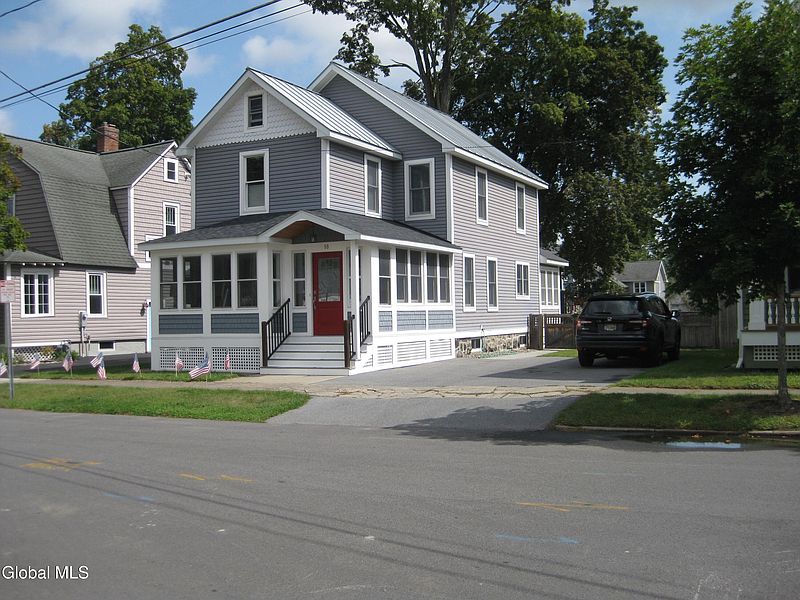 3rd image of 18 Madison Street