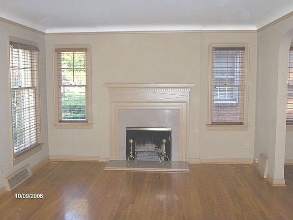4th image of 4535 S Hills Dr