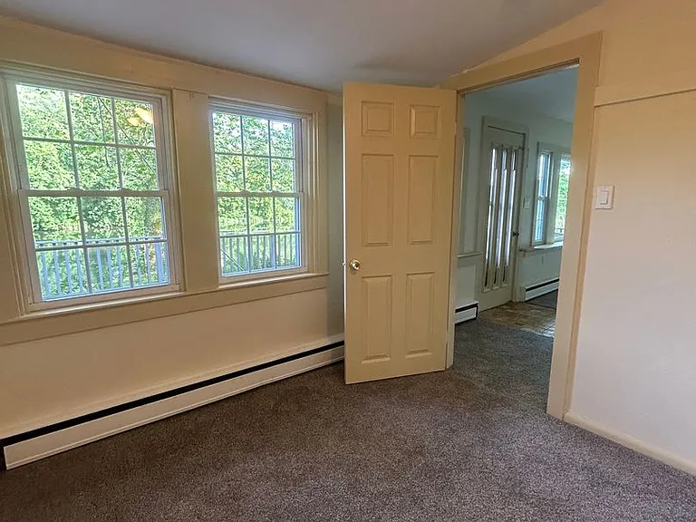 5683 Creekview Rd — Photo 14