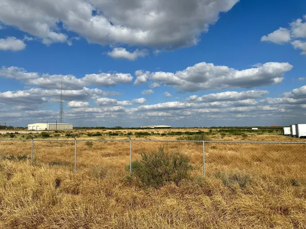 16747 Us Highway 83 N, Laredo, TX 78045