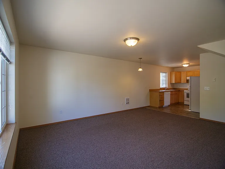 1207 N Willow St #7 — Photo 4