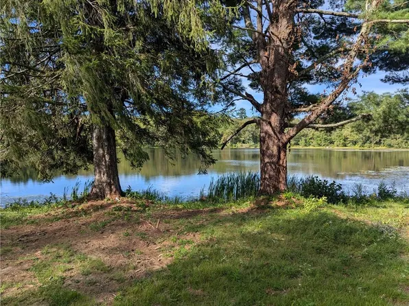 6 Cucumber Hill Rd, Foster, RI 02825